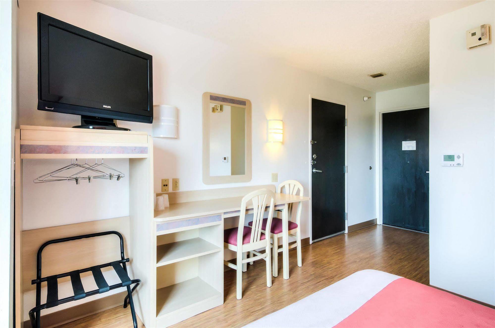 Motel 6-Joliet, Il - Chicago - I-55 エクステリア 写真